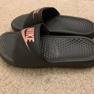 Nike Benassi Slide Sandal